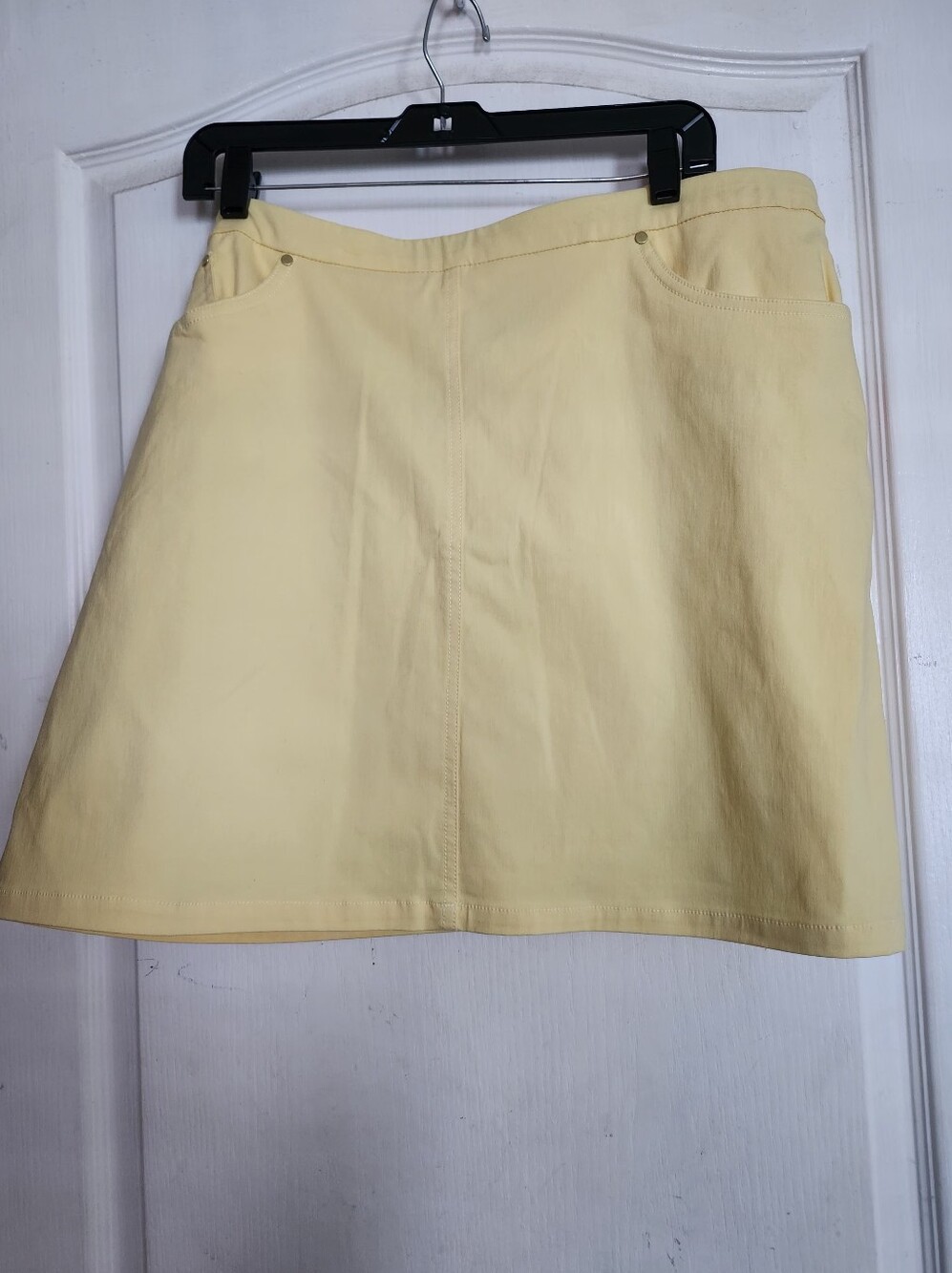 Hearts of palm  Size 18Yellow A-Line Women’s Skort.